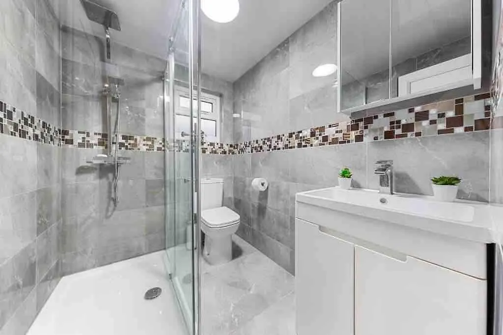 Sleeps 10, Cinema Tv , 2 Baths, 10 Mins To Stratford Villa Ilford United Kingdom